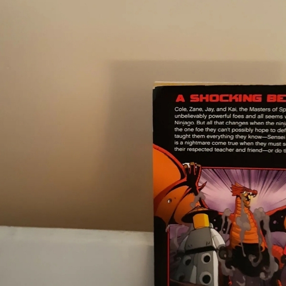 Lego Ninjago Master of Spinjitzu ''Mask Of The Sensei Book'' - Picture 2 of 4